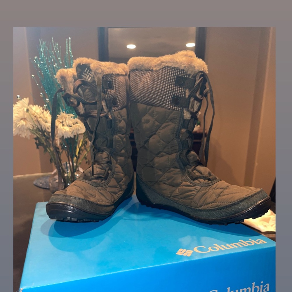 Columbia Snow Boots